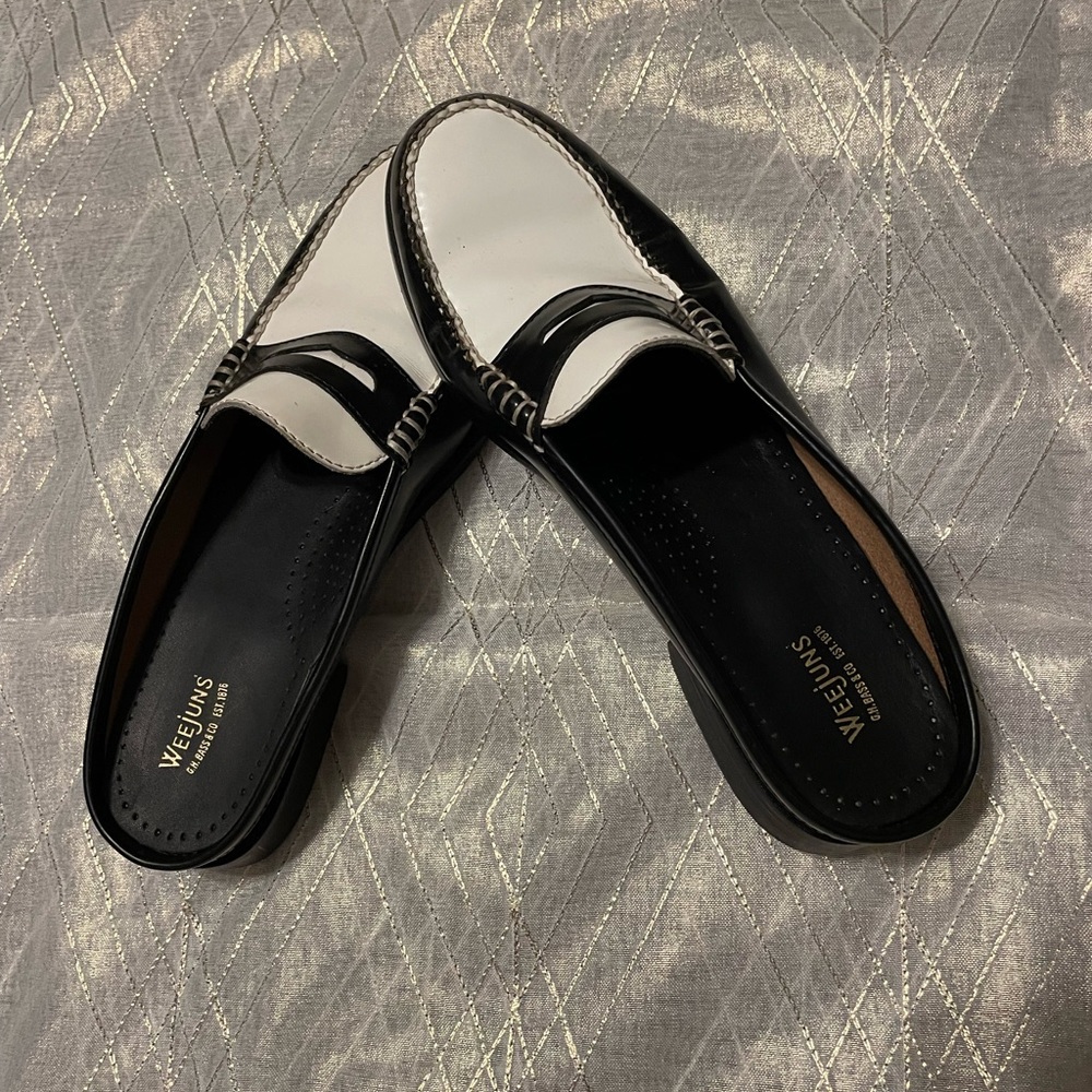 Weejuns mules leather hand crafted .